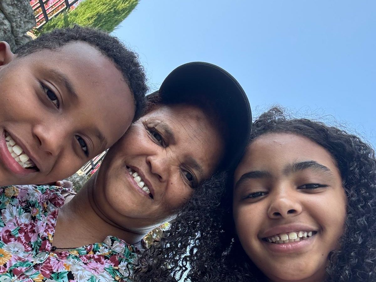 Une mère et ses enfants accompagnées par Aux 6 logis